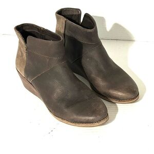 Emu Carlise Wedge Heel Ankle Booties Boots Brown Nubuck Leather Size 8.5